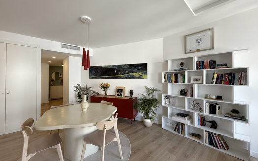 Ref: 47750 . Terraza . Luminoso