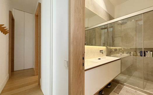 Ref: 48052 . Dos apartamentos independientes