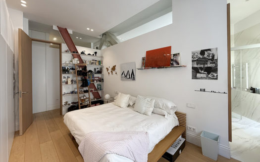 Ref: 48052 . Dos apartamentos independientes