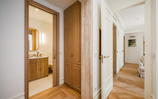 Ref: 48050 . Pied-à-terre en MADRID