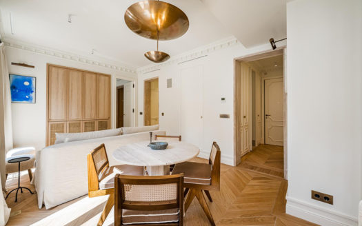 Ref: 48050 . Pied-à-terre en MADRID