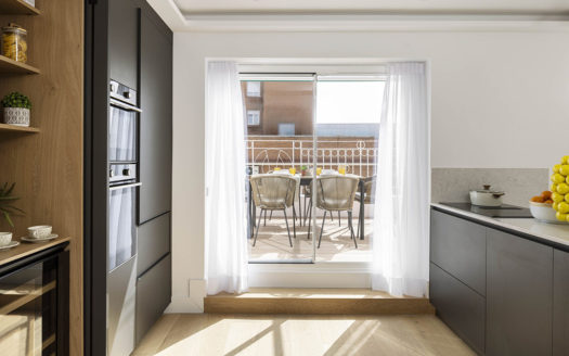 Ref. 47210 . Ático con Terraza